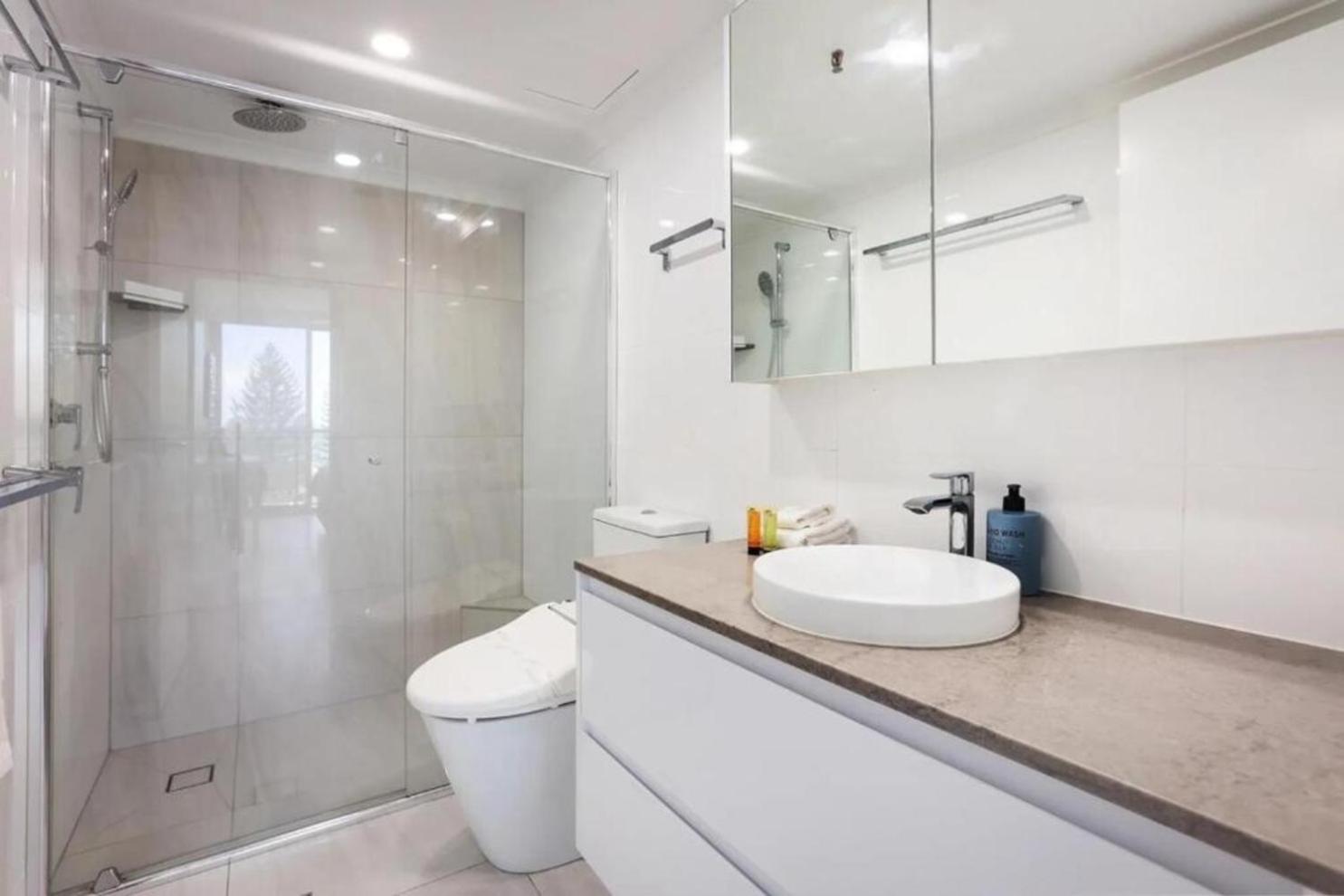 Paradise Beachfront Escape Gold Coast