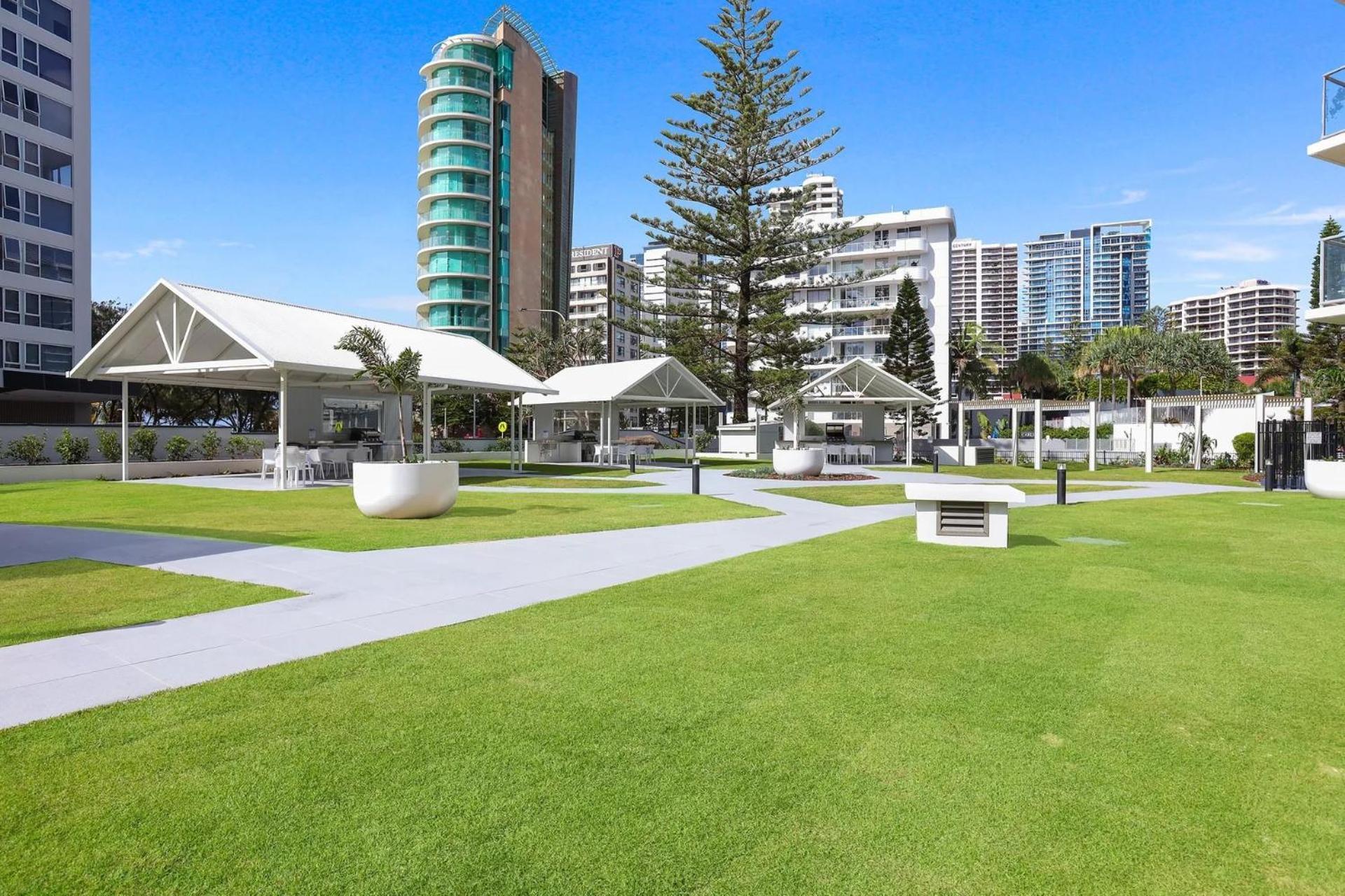 Apartment Paradise Beachfront Escape